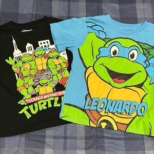 Nickelodeon Teenage Mutant Ninja Turtles Leonardo Blue and Green T-Shirt
